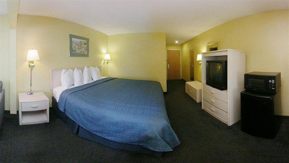 Quality Inn & Suites Grand Prairie Buitenkant foto